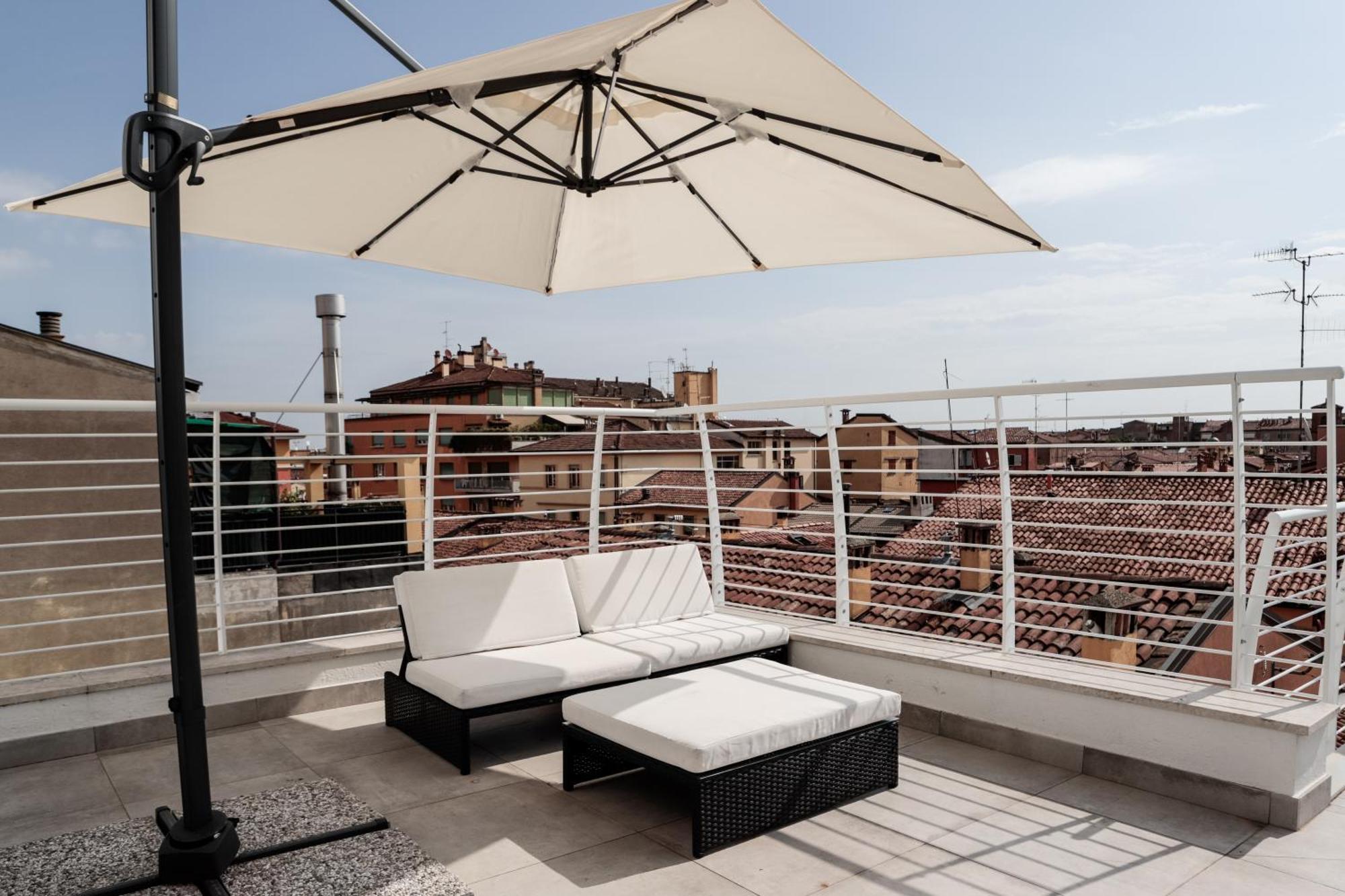 Ferienwohnung L'Attico Dell'Edera Bologna Exterior foto